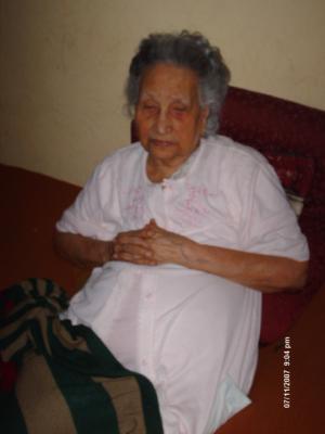 gloria ramos de toro(mamao)